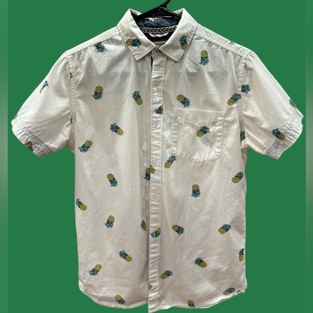 Free Planet White Pineapple Print Men’s Button Down Shirt 🍍